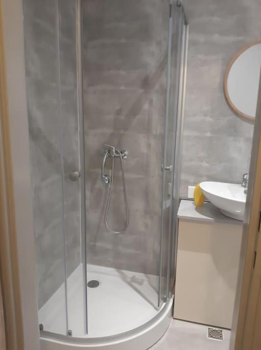 Apartament Komfortowy - W Pelni Wyposazony - Spaceapart Apartment เยเลเนียกูรา ภายนอก รูปภาพ